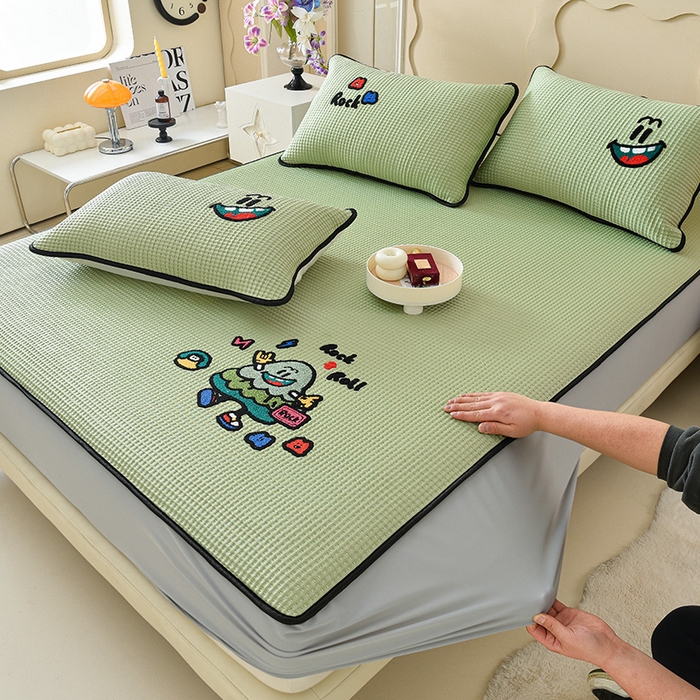 91家纺网 家纺一手货源 找家纺 炫拼  2025新款A类凉豆豆华夫格卡通绣花床笠款三件套 最靓的树