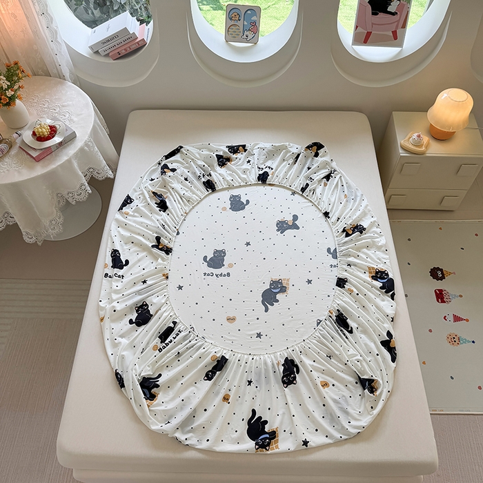 91家纺网 家纺一手货源 找家纺 十一家居 2025新款ins韩系卡通印花亲肤水洗棉床笠 波点小猫