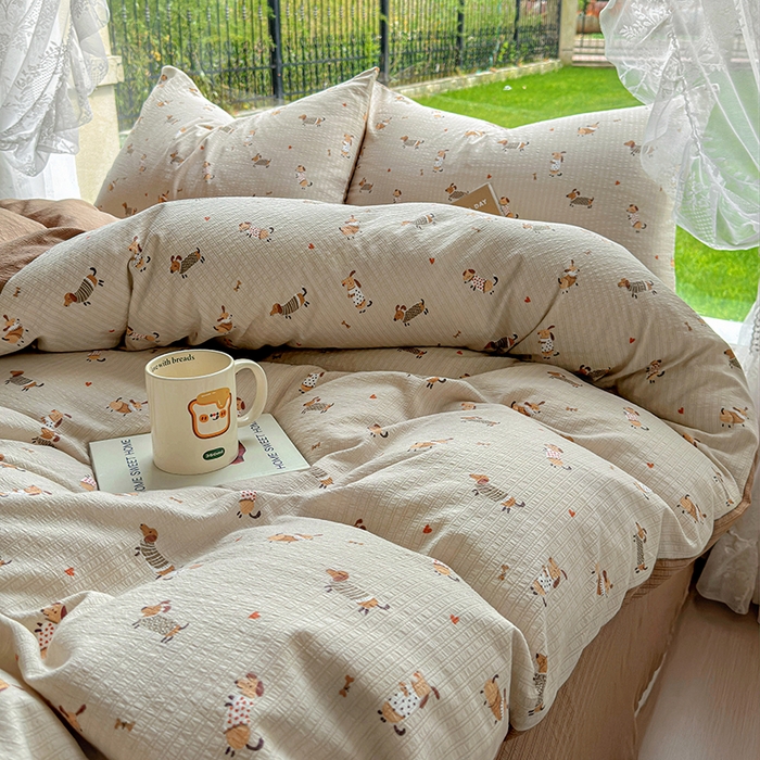 91家纺网 家纺一手货源 找家纺 王朝国际 2025新款直播热款有氧提花有氧双层纱碎花单被套 叮当汪