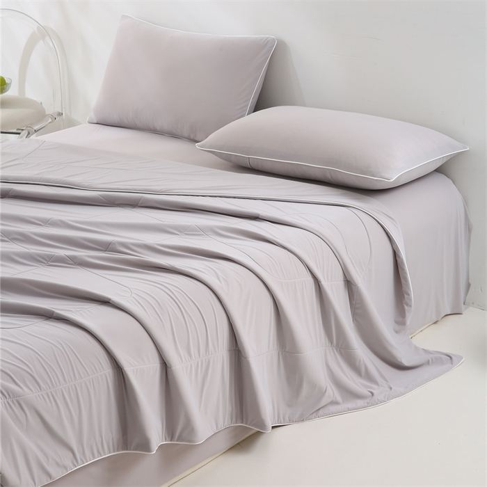 91家纺网 家纺一手货源 找家纺 小禹仔 2025新款母婴级水洗硅胶夏被夏凉被子被芯 浅灰