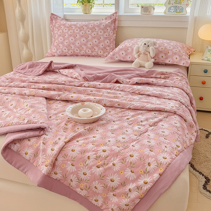 91家纺网 家纺一手货源 找家纺 雪鲨家纺  2025新款A类水洗棉夏被新疆棉花夏凉被空调被可机洗薄被子被芯 菊花粉