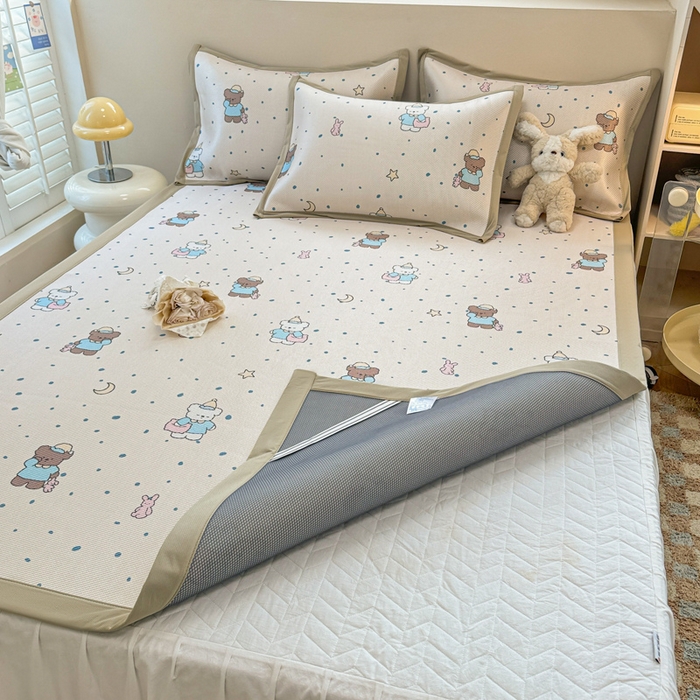 91家纺网 家纺一手货源 找家纺 典曼家纺 2025新款600D数码印花冰藤席席子凉席-床席款 睡意朦胧