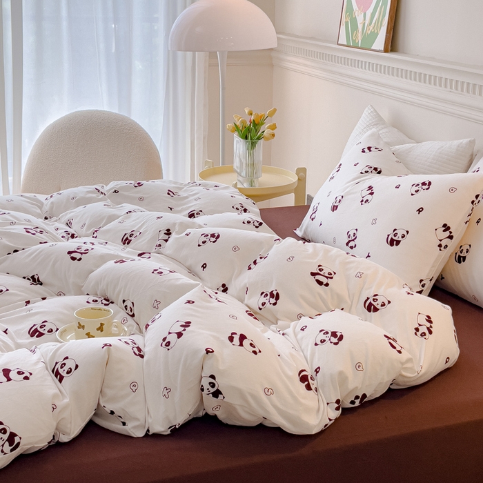 91家纺网 家纺一手货源 找家纺 伊嫚家居 新款日式新品全棉针织棉A类活性印花四件套天竺棉小碎花复古亲肤被罩床笠款套件 可爱熊猫