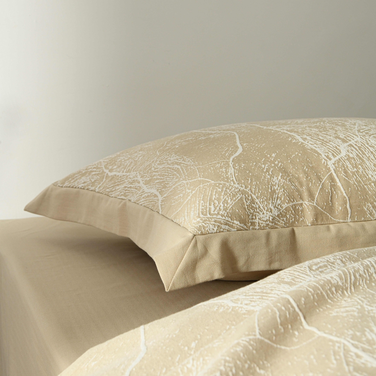 91家纺网 家纺一手货源 找家纺 云上 2025全棉提花床品系列·冰裂   色织冰裂-卡其