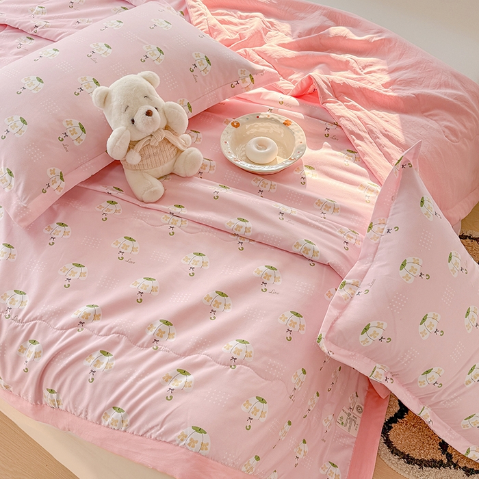 91家纺网 家纺一手货源 找家纺 雪鲨家纺  2025新款A类水洗棉夏被新疆棉花夏凉被空调被可机洗薄被子被芯 雨伞粉