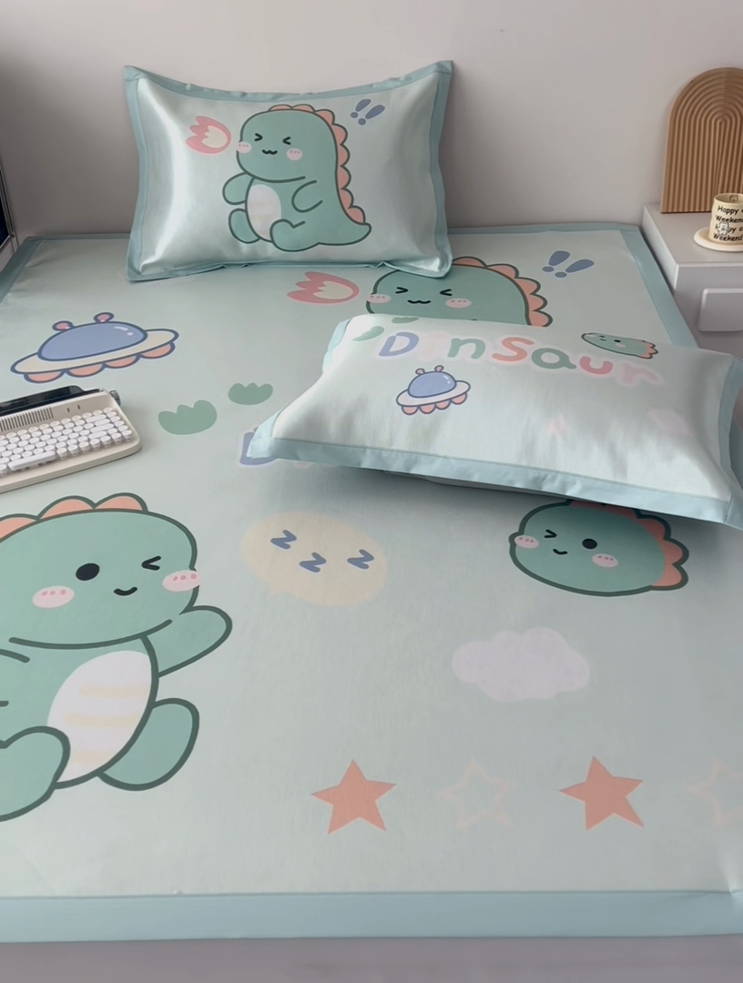 91家纺网 家纺一手货源 找家纺 倾慕家纺 800D数码大版冰丝凉席 恐龙宝宝