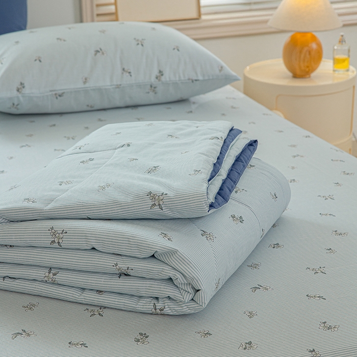 91家纺网 家纺一手货源 找家纺 （总）绫韵家纺 2025夏季全棉水洗棉混搭小碎花田园风夏被纯棉空调被套件系列