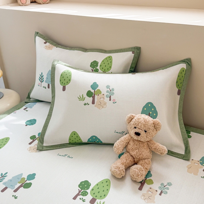 91家纺网 家纺一手货源 找家纺 典曼家纺 2025新款600D数码印花冰藤席席子凉席-床席款 森林小熊