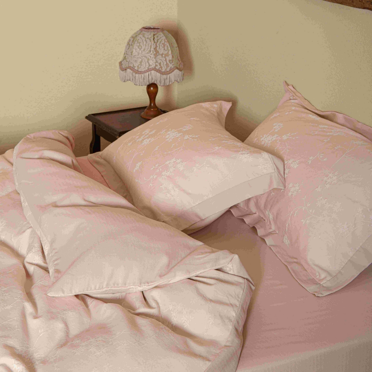 91家纺网 家纺一手货源 找家纺 云上 2025全棉提花床品系列·风铃 风铃-粉