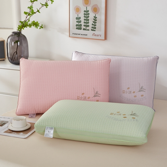 91家纺网 家纺一手货源 找家纺 （总）幸运草 豆小满热熔枕头 整张棉填充不变形可水洗可拆卸枕芯