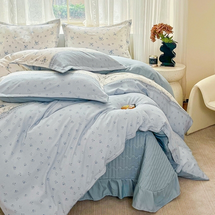 91家纺网 家纺一手货源 找家纺 2026春夏新款拼色提花双层纱古法水洗床盖四件套提花云感棉 浪漫主义蓝