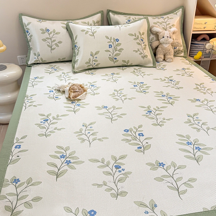 91家纺网 家纺一手货源 找家纺 典曼家纺 2025新款600D数码印花冰藤席席子凉席-床席款 蓝色花骨朵