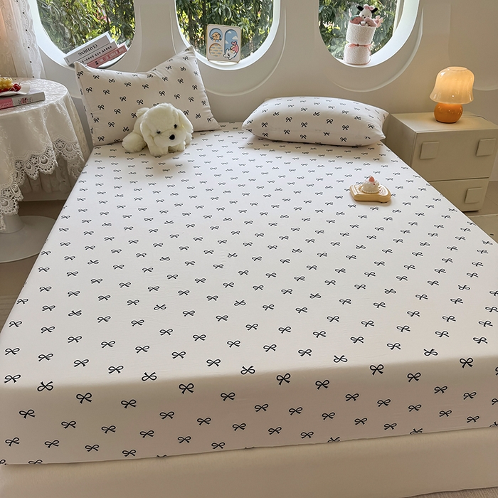 91家纺网 家纺一手货源 找家纺 十一家居 2025新款ins韩系卡通印花亲肤水洗棉床笠 黑色可颂