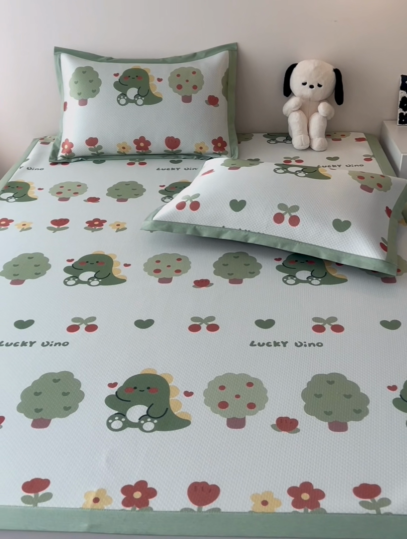 91家纺网 家纺一手货源 找家纺 倾慕家纺 A类满天星凉感提花凉席 森林龙宝宝