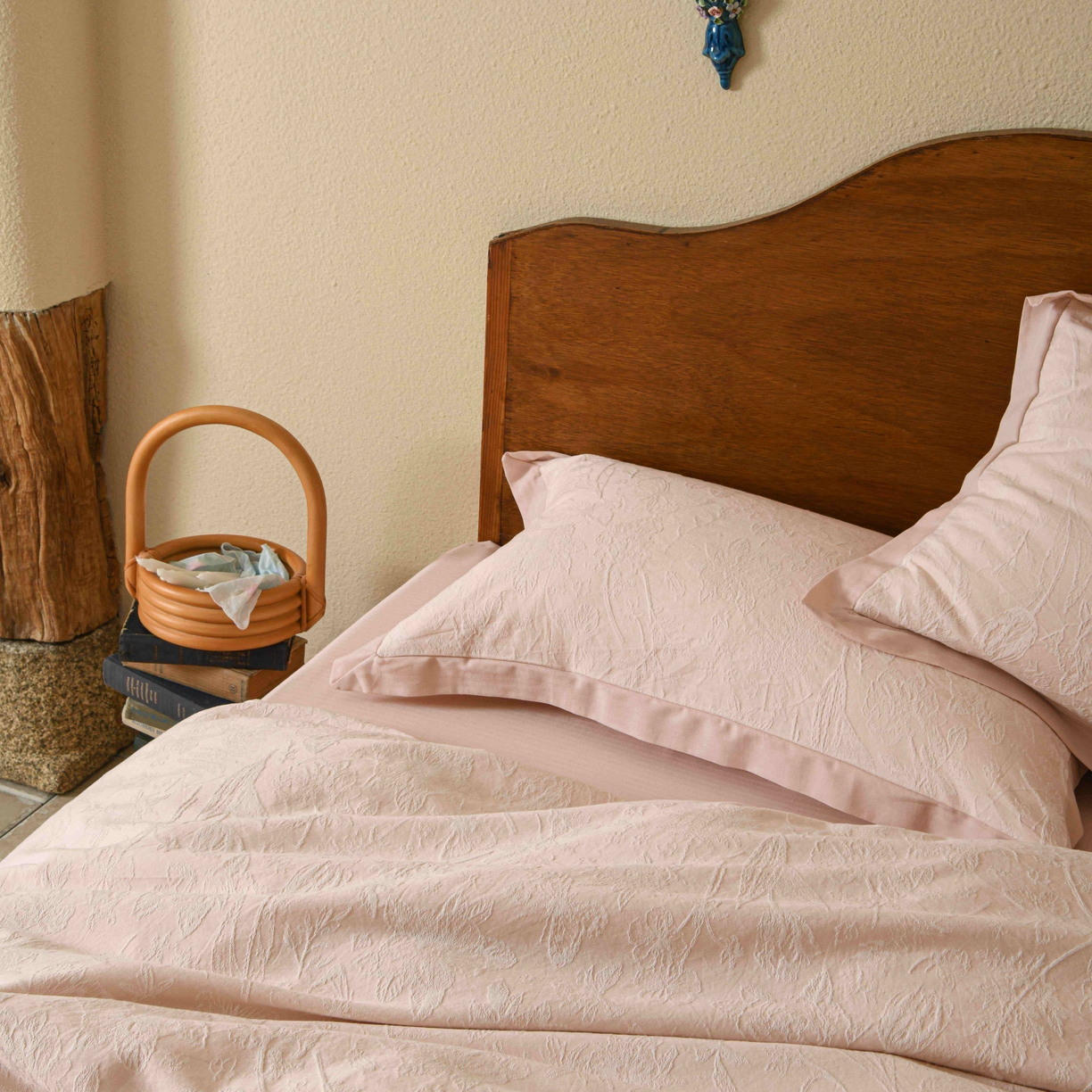 91家纺网 家纺一手货源 找家纺 云上 2025全棉提花床品系列·蝶舞花间 蝴蝶-粉