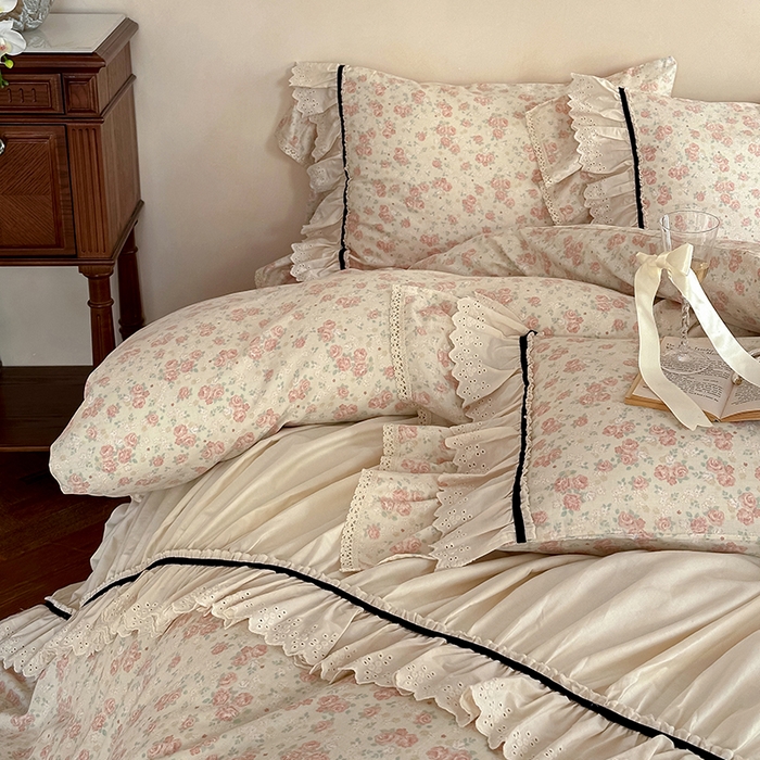 91家纺网 家纺一手货源 找家纺 婳庭家居 2025新款双层纱褶皱花边款四件套 玫瑰故事