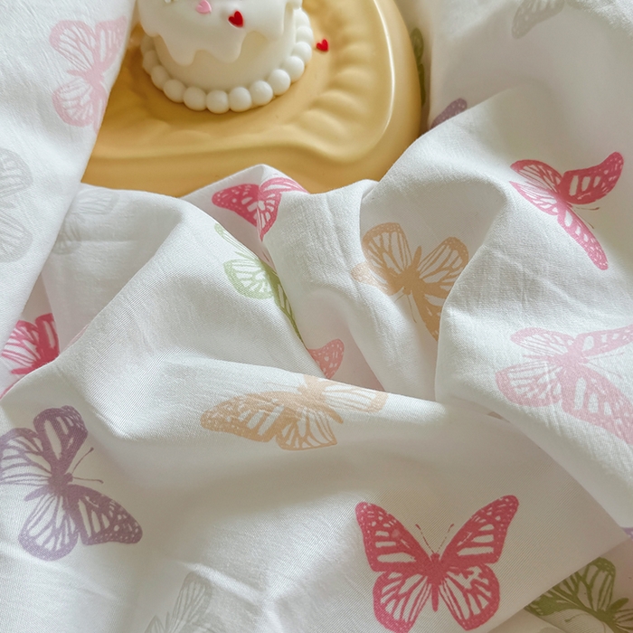 91家纺网 家纺一手货源 找家纺 十一家居 2025新款ins韩系卡通印花亲肤水洗棉床笠 彩蝶之舞