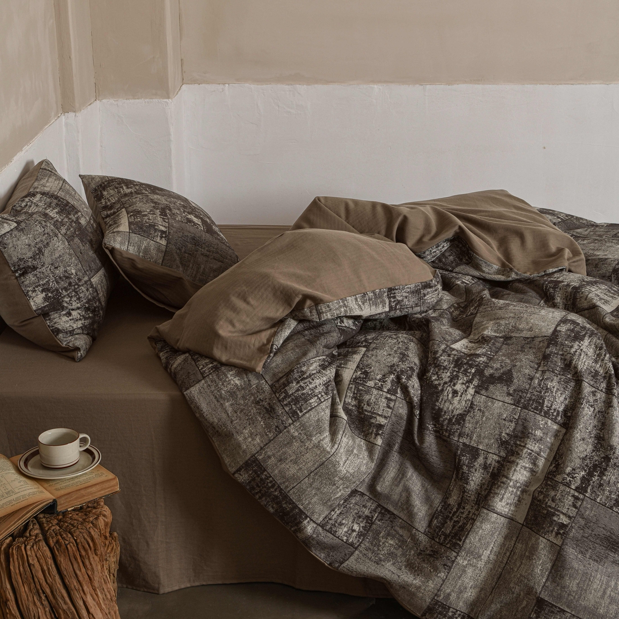 91家纺网 家纺一手货源 找家纺 云上 2025全棉色织大提花床品·侘寂空间   空间-金