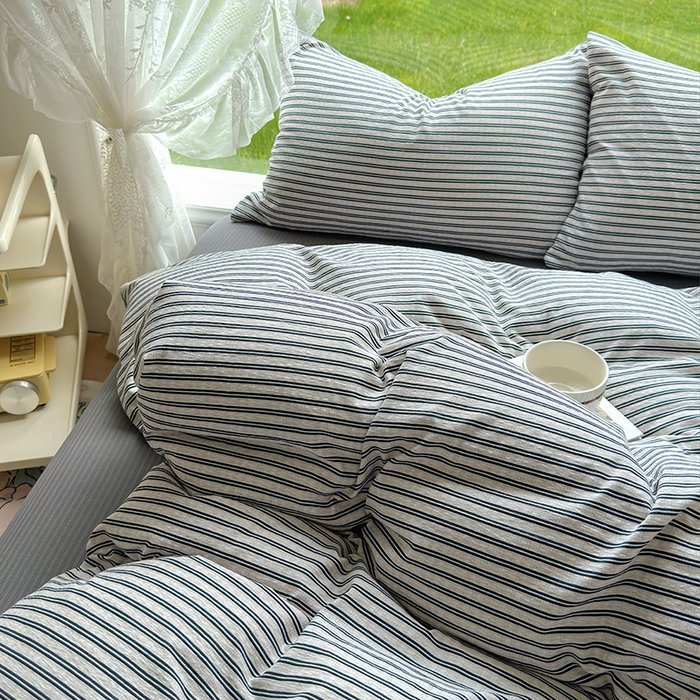 91家纺网 家纺一手货源 找家纺 王朝国际 2026新款直播热款有氧提花有氧双层纱碎花单被套 黑条