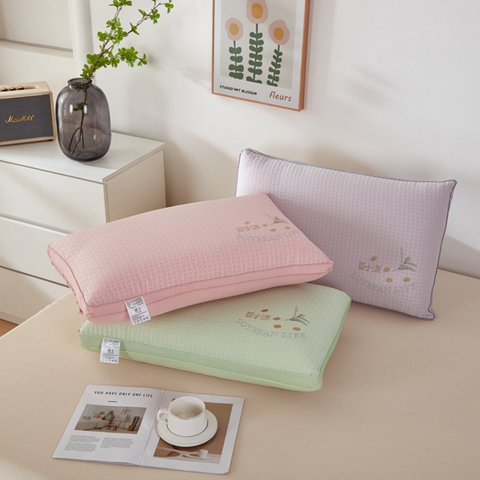 91家纺网 家纺一手货源 找家纺 （总）幸运草 豆小满热熔枕头 整张棉填充不变形可水洗可拆卸枕芯