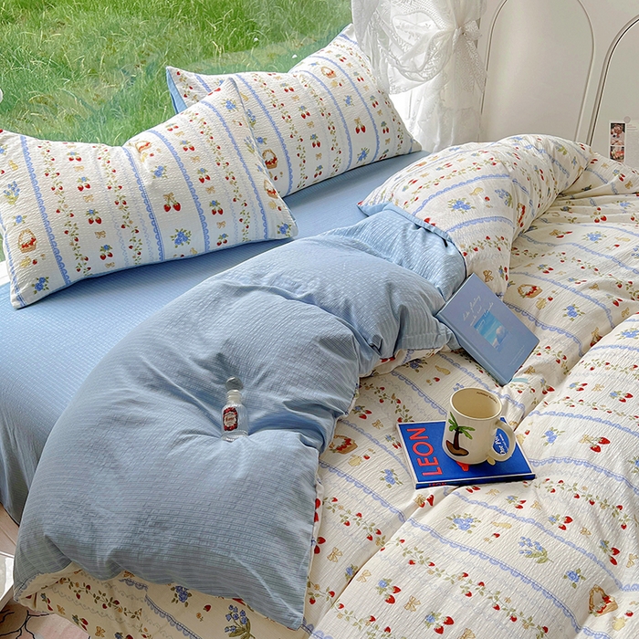 91家纺网 家纺一手货源 找家纺 王朝国际 2025新款直播热款有氧提花有氧双层纱碎花单被套 蕾丝草莓