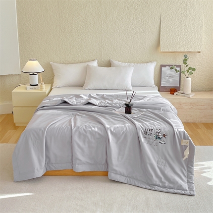 91家纺网 家纺一手货源 找家纺 制梦2025新款A类棉花夏被 灰色