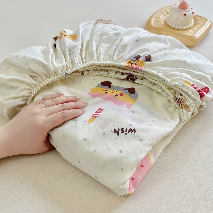 91家纺网 家纺一手货源 找家纺 十一家居 2025新款ins韩系卡通印花亲肤水洗棉床笠 面包甜甜圈