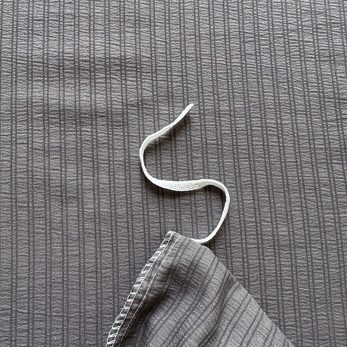 91家纺网 家纺一手货源 找家纺 王朝国际 2026新款直播热款有氧提花有氧双层纱碎花单被套 黑条