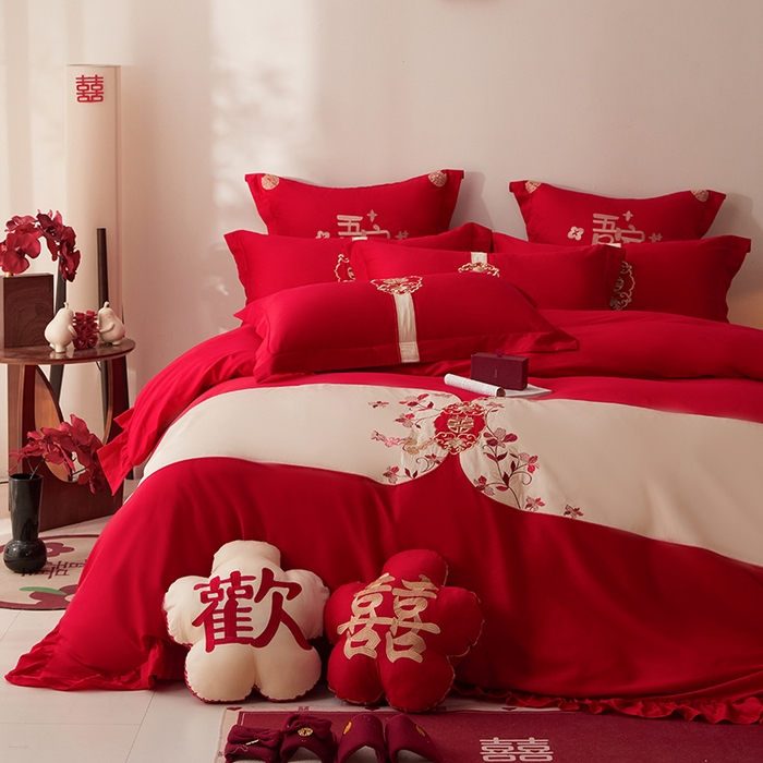 91家纺网 家纺一手货源 找家纺 玉雅家纺 2025新款长绒棉花边款刺绣时尚婚庆四件套 花边款-红妆