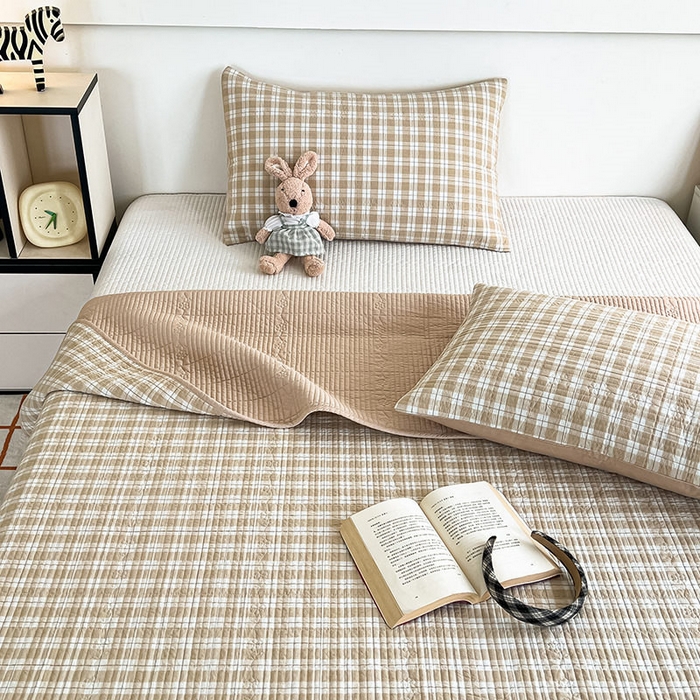 91家纺网 家纺一手货源 找家纺 沐纯家居 2025新款格子款天丝棉床盖三件套 布丁咖