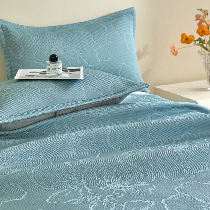 91家纺网 家纺一手货源 找家纺 卡初家居（原微来） 2025新款乙纶冰豆豆渐变色床裙款凉席席子 渐变蓝