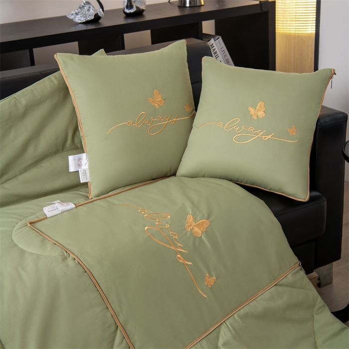 91家纺网 家纺一手货源 找家纺 照世家纺 2025新款柔软透气全棉抱枕被-蝶影（控价不低于40*40的69，45*45的89，50*50的109，55*55的139，60*60的189）蝶影-草绿