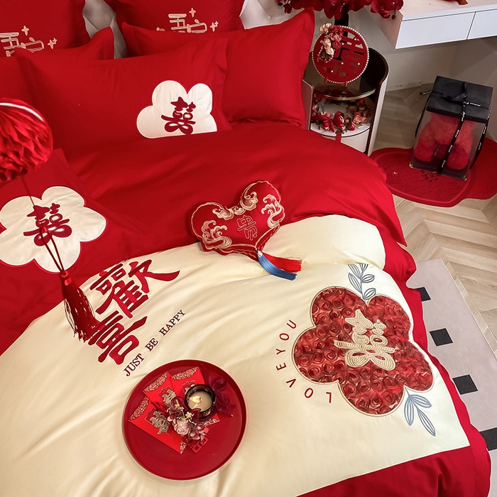 91家纺网 家纺一手货源 找家纺 玉雅家纺 2025新款长绒棉花边款刺绣时尚婚庆四件套 欢喜乐