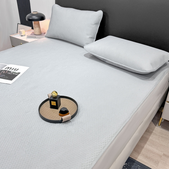 91家纺网 家纺一手货源 找家纺 春寻家纺 2025新款凉豆豆凉席冰丝席 高级灰