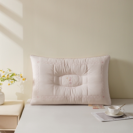91家纺网 家纺一手货源 找家纺 （总）晚儿2025新款山茶雅韵枕
