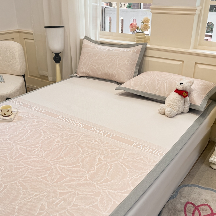 91家纺网 家纺一手货源 找家纺 星座家纺 2025新款复合提花凉感丝凉席三件套平铺款 叶之语-奶咖