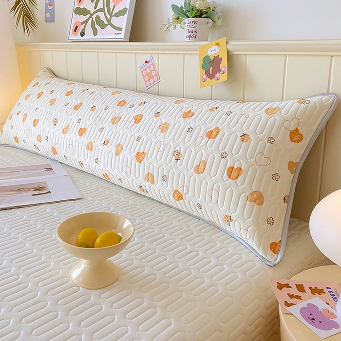 91家纺网 家纺一手货源 找家纺 雨彤家纺 2025年新款A类乳胶凉感丝双人长枕套 爱意满满