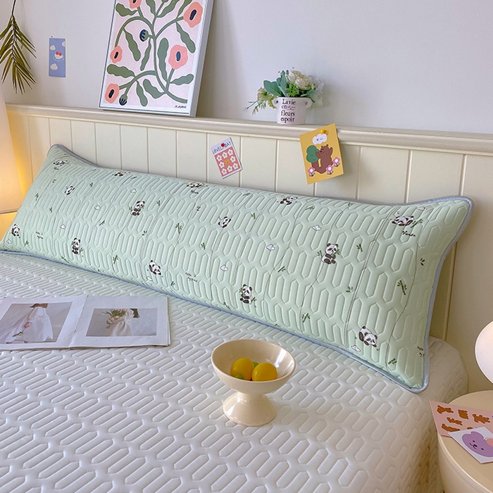 91家纺网 家纺一手货源 找家纺 雨彤家纺 2025年新款A类乳胶凉感丝双人长枕套 熊猫宝宝-湖蓝