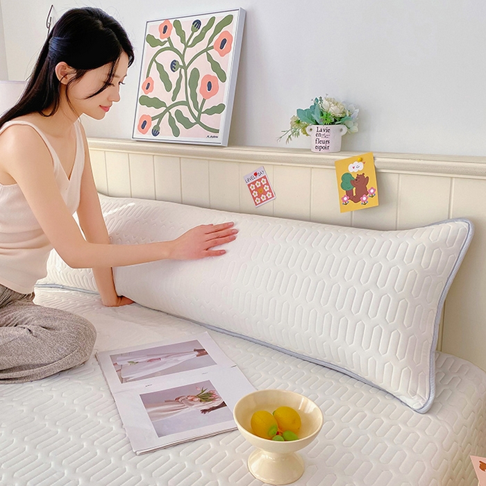 91家纺网 家纺一手货源 找家纺 雨彤家纺 2025年新款A类乳胶凉感丝双人长枕套 珍珠白