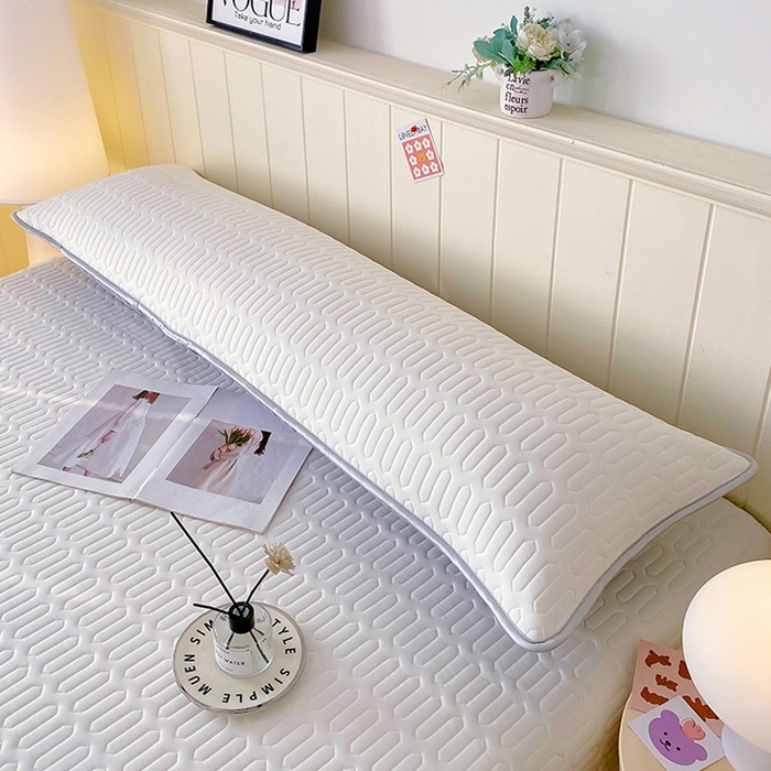 91家纺网 家纺一手货源 找家纺 雨彤家纺 2025年新款A类乳胶凉感丝双人长枕套 珍珠白