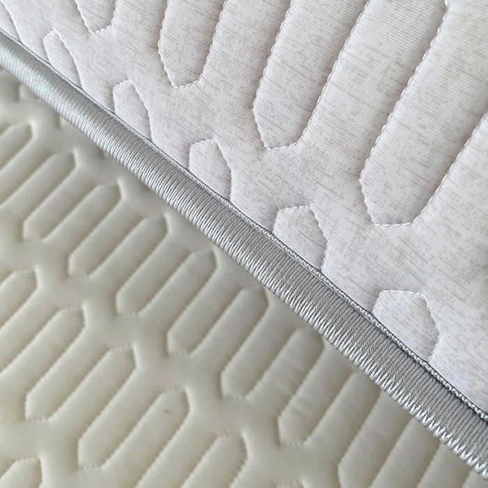 91家纺网 家纺一手货源 找家纺 雨彤家纺 2025年新款A类乳胶凉感丝双人长枕套 肌理纹-灰