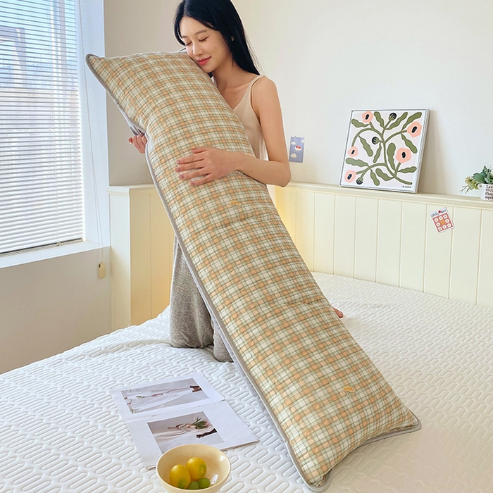 91家纺网 家纺一手货源 找家纺 雨彤家纺 2025年新款A类乳胶凉感丝双人长枕套 轻盈格-橙