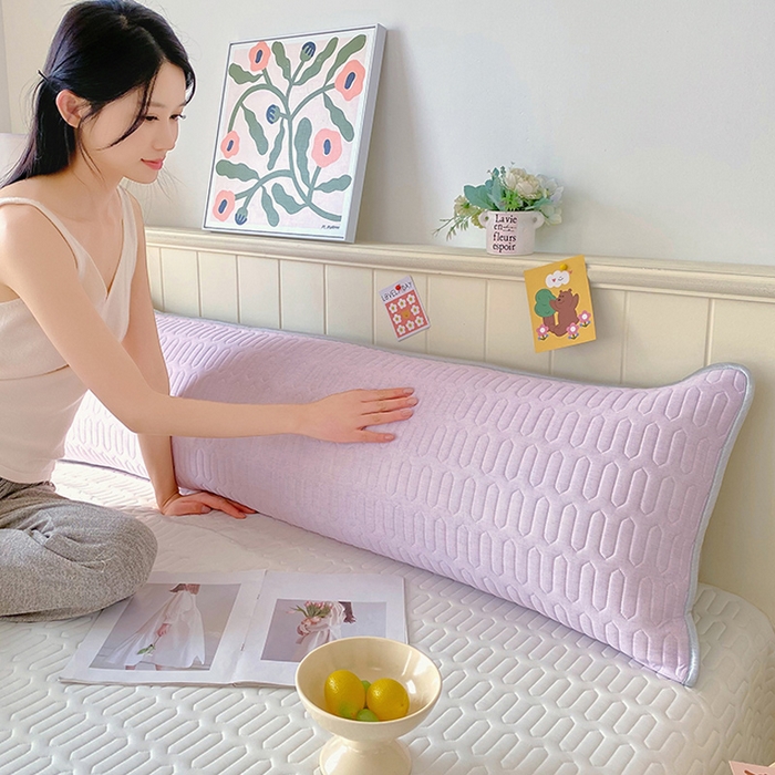 91家纺网 家纺一手货源 找家纺 雨彤家纺 2025年新款A类乳胶凉感丝双人长枕套 肌理纹-紫