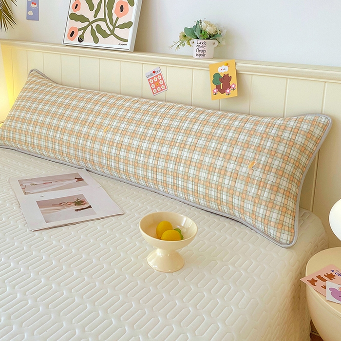 91家纺网 家纺一手货源 找家纺 雨彤家纺 2025年新款A类乳胶凉感丝双人长枕套 轻盈格-橙