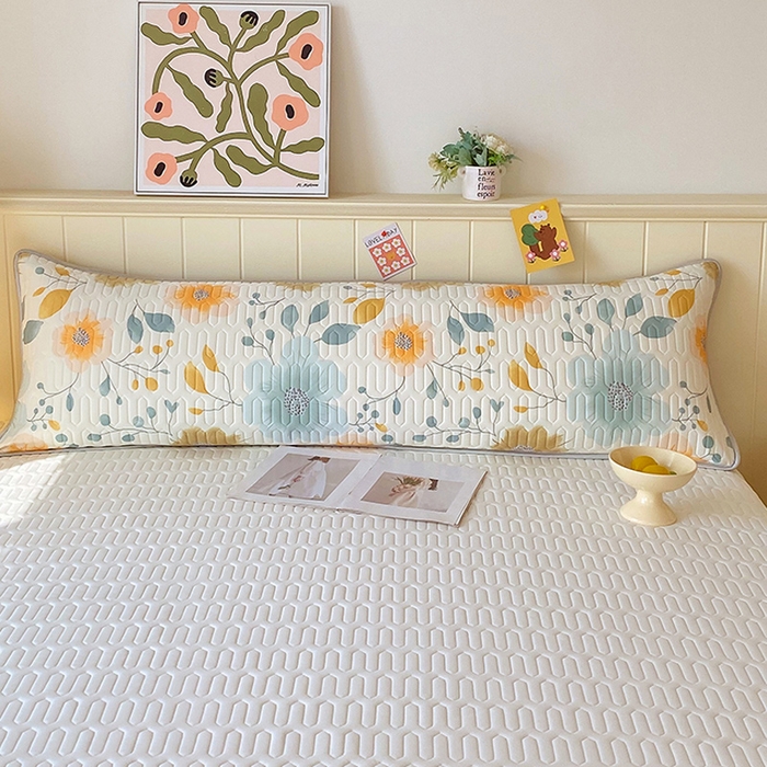 91家纺网 家纺一手货源 找家纺 雨彤家纺 2025年新款A类乳胶凉感丝双人长枕套 幻彩花镜