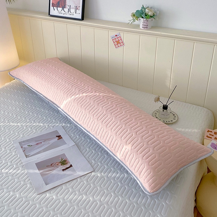 91家纺网 家纺一手货源 找家纺 雨彤家纺 2025年新款A类乳胶凉感丝双人长枕套 肌理纹-桔