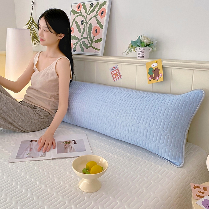 91家纺网 家纺一手货源 找家纺 雨彤家纺 2025年新款A类乳胶凉感丝双人长枕套 肌理纹-蓝