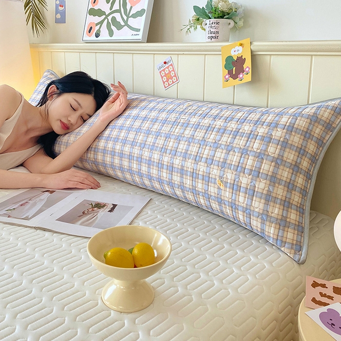 91家纺网 家纺一手货源 找家纺 雨彤家纺 2025年新款A类乳胶凉感丝双人长枕套 轻盈格-紫