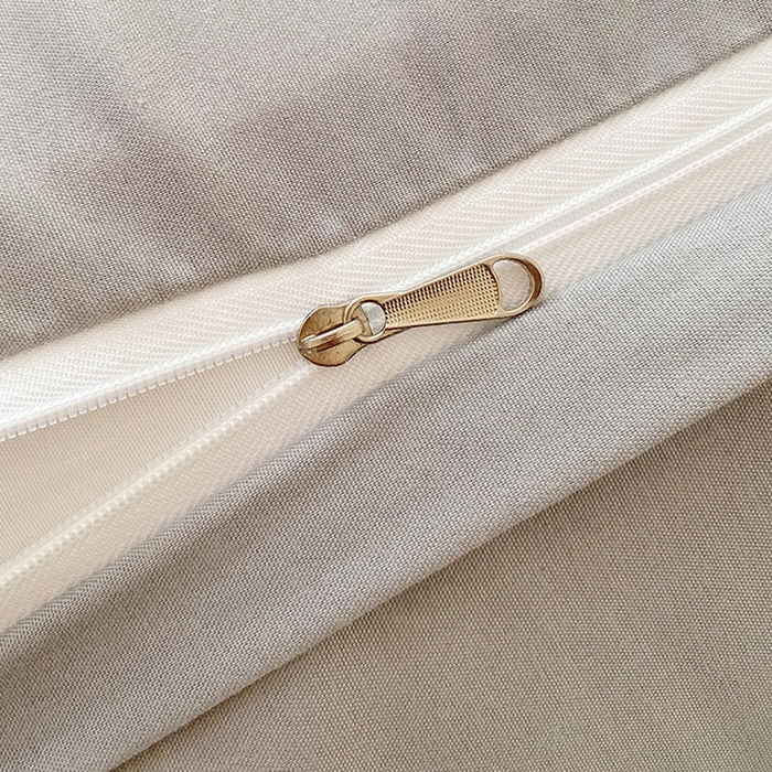 91家纺网 家纺一手货源 找家纺 雨彤家纺 2025年新款A类乳胶凉感丝双人长枕套 梦幻爱心