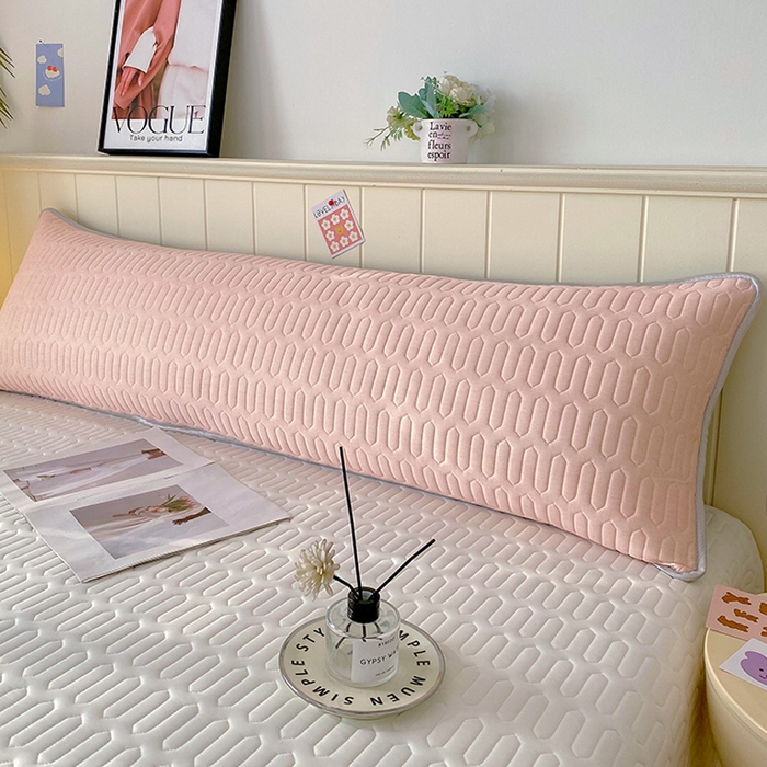 91家纺网 家纺一手货源 找家纺 雨彤家纺 2025年新款A类乳胶凉感丝双人长枕套 肌理纹-桔